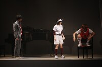 舞台「四月は君の嘘」より。(c)新川直司・講談社／エイベックス・ピクチャーズ株式会社