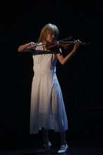 舞台「四月は君の嘘」より。(c)新川直司・講談社／エイベックス・ピクチャーズ株式会社