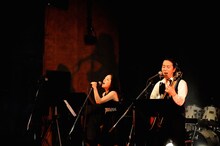 過去のFUKAIPRODUCE羽衣LIVEより。（撮影：金子愛帆）