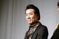 地球ゴージャスプロデュース公演Vol.15「ZEROTOPIA」製作発表より、岸谷五朗。