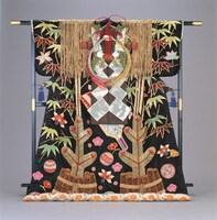 「歌舞伎の世界展」展示衣装（提供：松竹株式会社）