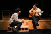 ペヤンヌマキ×安藤玉恵生誕40周年記念ブス会＊「男女逆転版・痴人の愛」より。（撮影：宮川舞子）