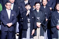 四代目松本金太郎（中央）