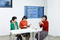 ワワフラミンゴ「脳みそ歩いてる」より。（撮影：佐藤拓央）