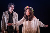 劇団820製作所「Hamlet」より。（撮影：bozzo）