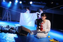 2014年上演の劇団しようよ「パフ」より。（撮影：末山孝如）