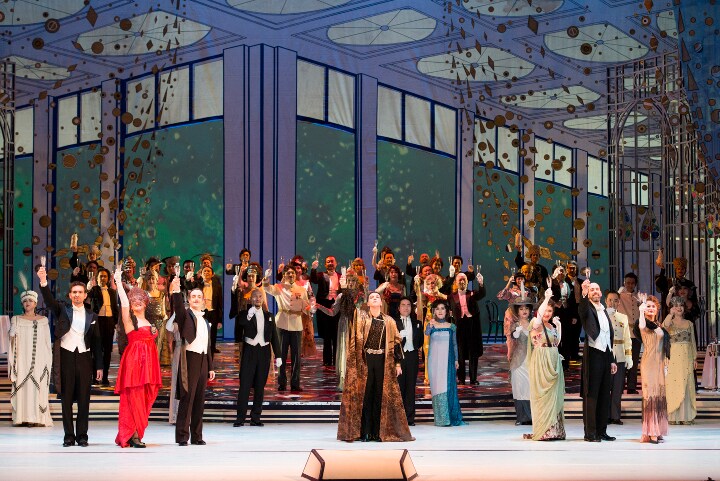 H.ツェドニク演出「こうもり」、アイゼンシュタイン役にA.エレート