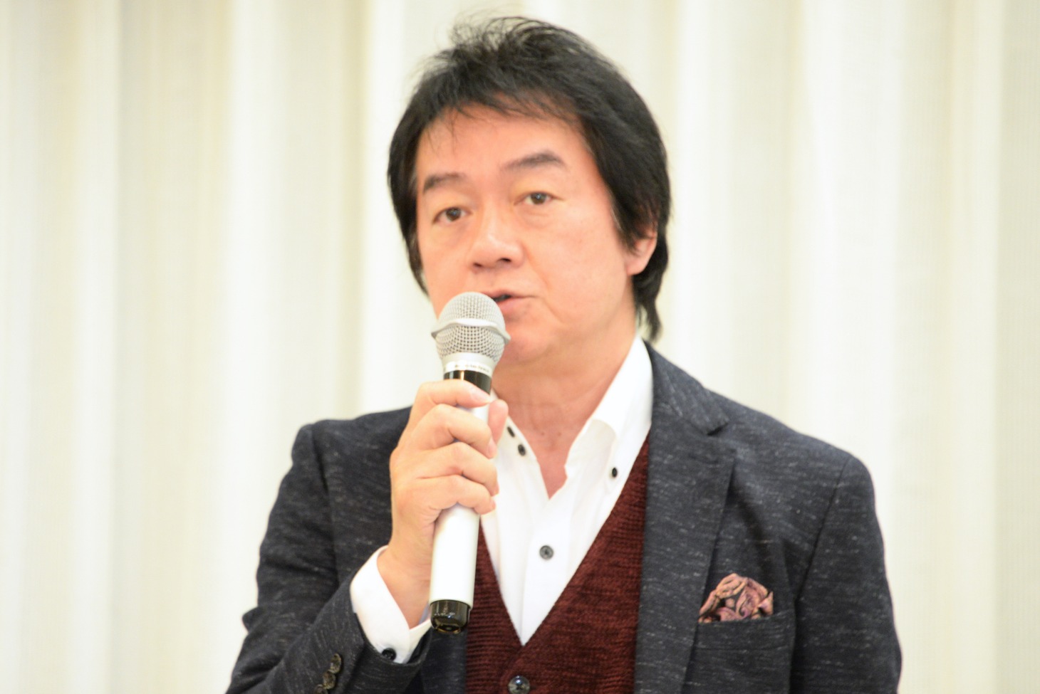ミュージカル「よろこびのうた」制作発表記者会見より。岸田敏志。