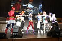 「STAGE FES 2017」より、舞台「KING OF PRISM -Over the Sunshine!-」のキャストによるパフォーマンスの様子。