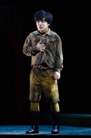 「PARCO & CUBE 20th present『人間風車』」より。（撮影：加藤幸広）