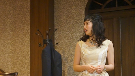 舞台「ONLY SILVER FISH」より。