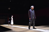 パルコ・プロデュース「アンチゴーヌ」より。（撮影：阿部章仁）