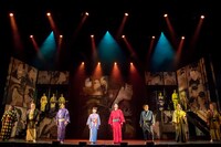 cube 20th Presents Japanese Musical「戯伝写楽 2018」（東山義久出演バージョン）より。（撮影：桜井隆幸）