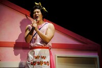 ロロ vol.14「マジカル肉じゃがファミリーツアー」ゲネプロより。（撮影：三上ナツコ）