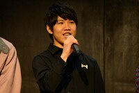 長友信二役の佐久本宝。