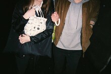 譜面絵画「牛乳とハチミツ、ゆれて三日月を喰みる」ビジュアル