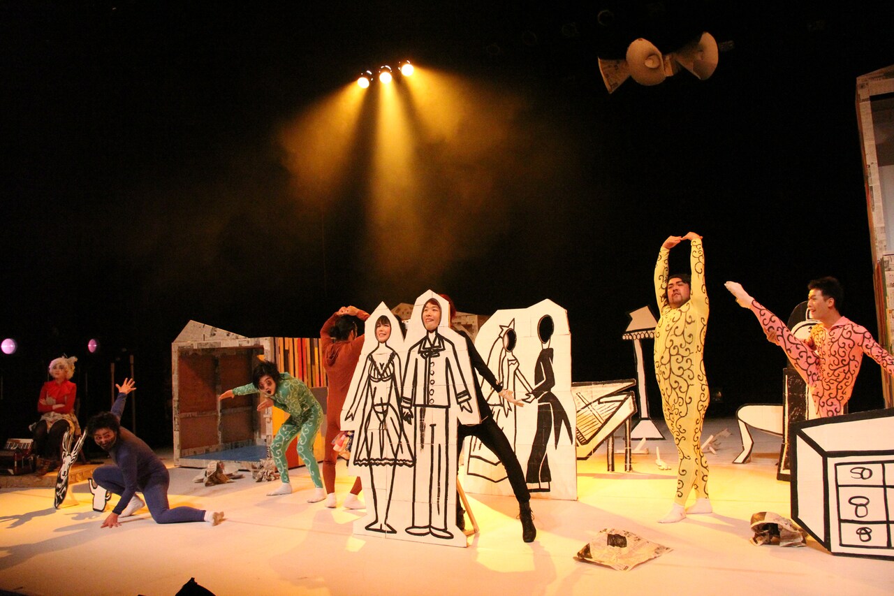 CHAiroiPLIN「三文オペラ」より。（撮影：福井理文）