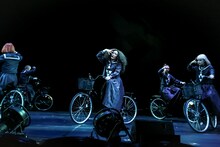 「キテレツメンタルワールド『東京ゲゲゲイ歌劇団 Vol.II』」ゲネプロより。（photo by ARISAK）