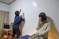 藏下右京×渕上夏帆 二人芝居「銭湯ぐらし」前回公演より。