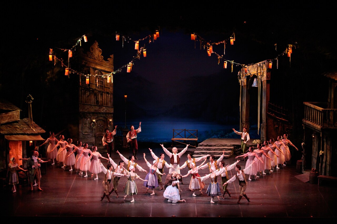 「コッペリア」より。(c)Ayumu Gombi