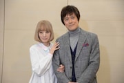 ミュージカル「マディソン郡の橋」合同取材会より、左から涼風真世、山口祐一郎。