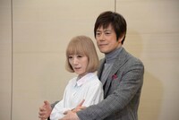 ミュージカル「マディソン郡の橋」合同取材会より、左から涼風真世、山口祐一郎。