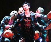 OFFICE SHIKA PRODUCE「おたまじゃくし」より。（写真：和田咲子）