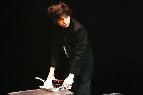 OFFICE SHIKA PRODUCE「おたまじゃくし」より。（写真：和田咲子）