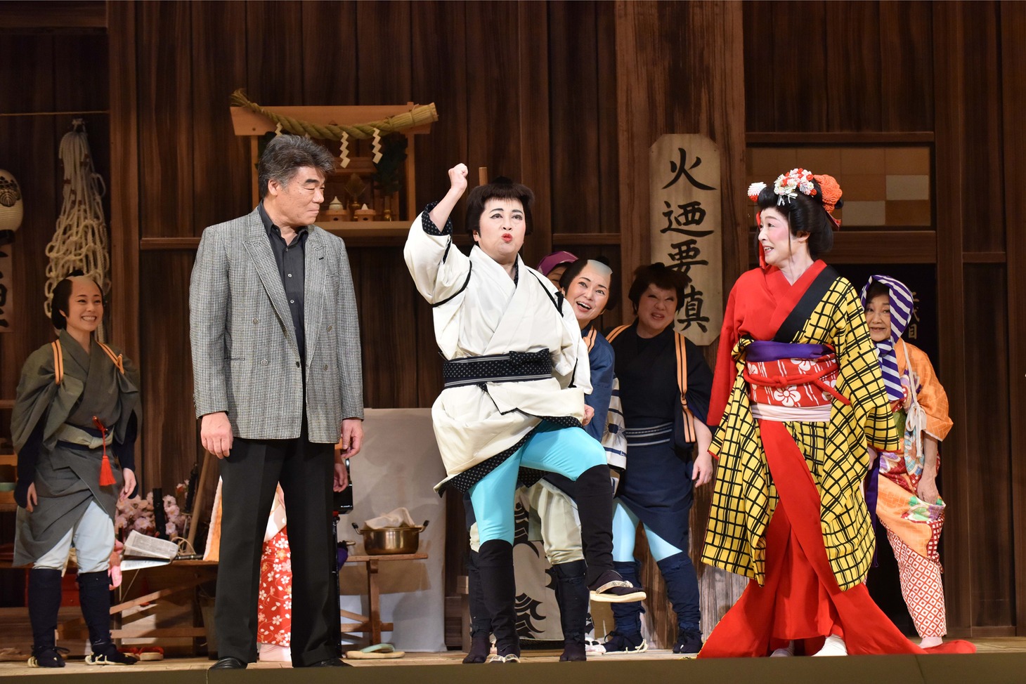 「二月喜劇名作劇場『喜劇 有頂天一座』」ゲネプロの様子。
