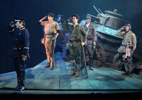 TEAM NACS 第16回公演「PARAMUSHIR～信じ続けた士魂の旗を掲げて」より。