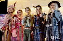 ミュージカル「リューン ～風の魔法と滅びの剣～」出演者。左から大澄賢也、浜崎香帆（東京パフォーマンスドール）、藤原丈一郎（関西ジャニーズJr.）、大橋和也（関西ジャニーズJr.）、ダイアモンド☆ユカイ。