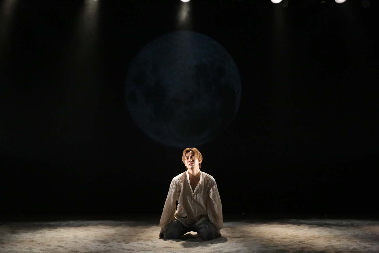 unrato#1「BLOODY POETRY」より。（撮影：交泰）