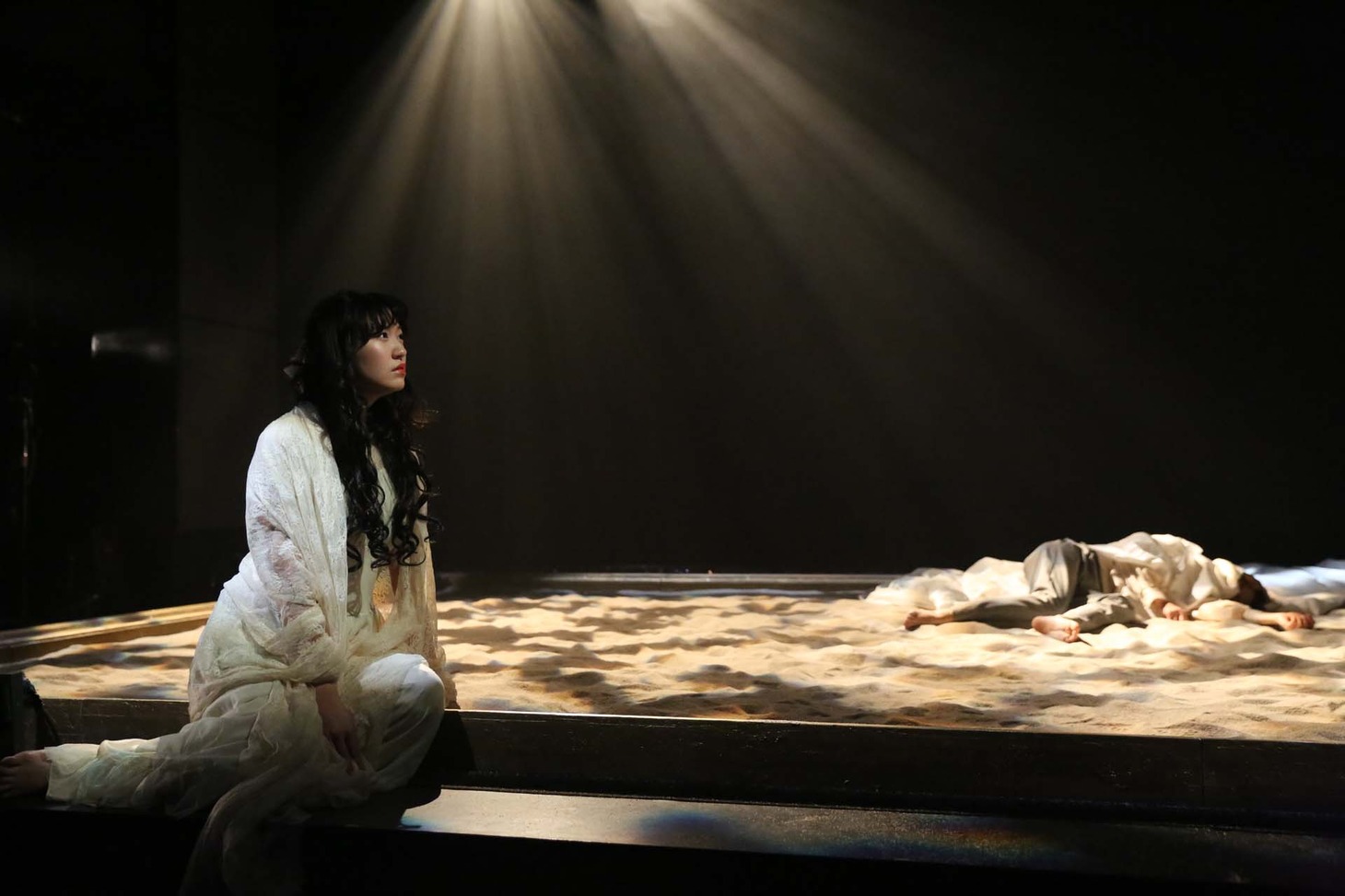 unrato#1「BLOODY POETRY」より。（撮影：交泰）