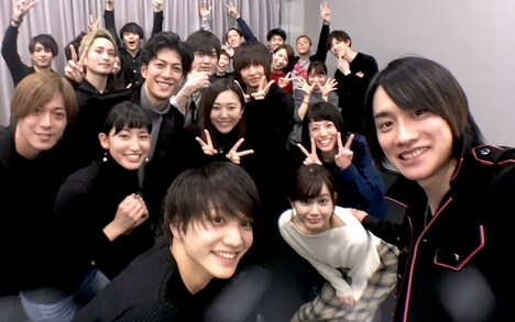 「ミュージカル『陰陽師』~平安絵巻~」稽古場より、出演者たち。