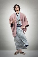 橋本全一演じる安野一馬。