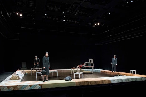 ハイバイ「ヒッキー・ソトニデテミターノ」より。（撮影：引地信彦）