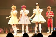 「RICE on STAGE『ラブ米』Festival in バレンタイン」より、左からにこまる、紫楊貴、あきたこまち、ひのひかり。