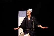 iakuの過去公演の様子。