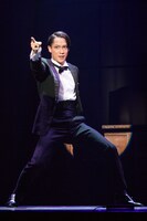 味方良介演じる木村伝兵衛部長刑事。