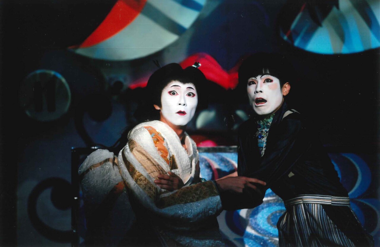 「花組芝居 実験浄瑠璃『毛皮のマリー』」より。（撮影：宮内勝）