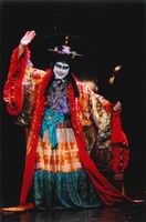 「花組芝居 実験浄瑠璃『毛皮のマリー』」より。（撮影：宮内勝）