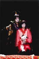 「花組芝居 実験浄瑠璃『毛皮のマリー』」より。（撮影：宮内勝）