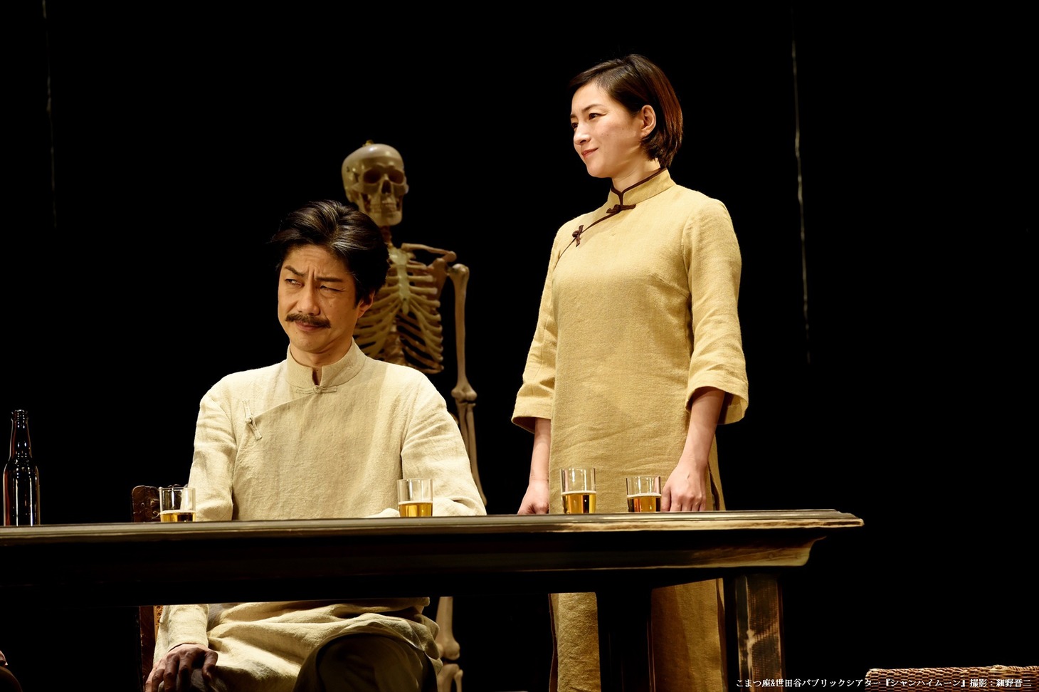 こまつ座＆世田谷パブリックシアター「シャンハイムーン」より。（撮影：細野晋司）
