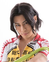 鯨井康介演じる手嶋純太。