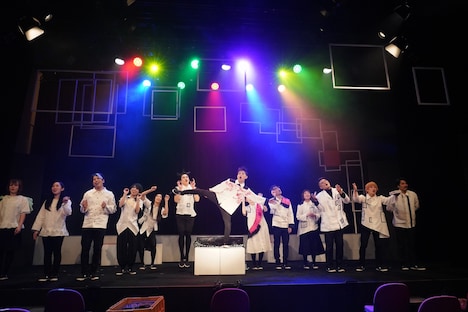 犬と串 case.17「ピクチャー・オブ・レジスタンス」より。（撮影：金丸圭）