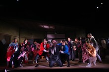 現代演劇レトロスペクティヴ AI・HALL＋内藤裕敬「二十世紀の退屈男」ゲネプロより。（撮影：谷古宇正彦）