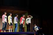 舞台「おそ松さん on STAGE ~SIX MEN'S SHOW TIME 2~」ゲネプロより。