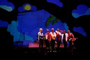 舞台「おそ松さん on STAGE ~SIX MEN'S SHOW TIME 2~」ゲネプロより。