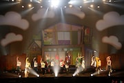 舞台「おそ松さん on STAGE ~SIX MEN'S SHOW TIME 2~」ゲネプロより。