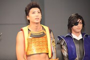 左から徳川家康役の中尾拳也、伊達政宗役の眞嶋秀斗。